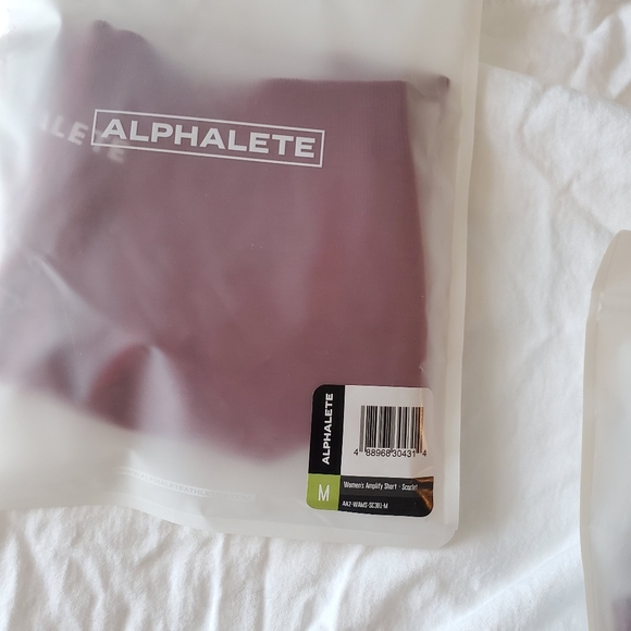 Alphalete Amplify 4.5" Seamless Shorts - Scarlet - Picture 8 of 8